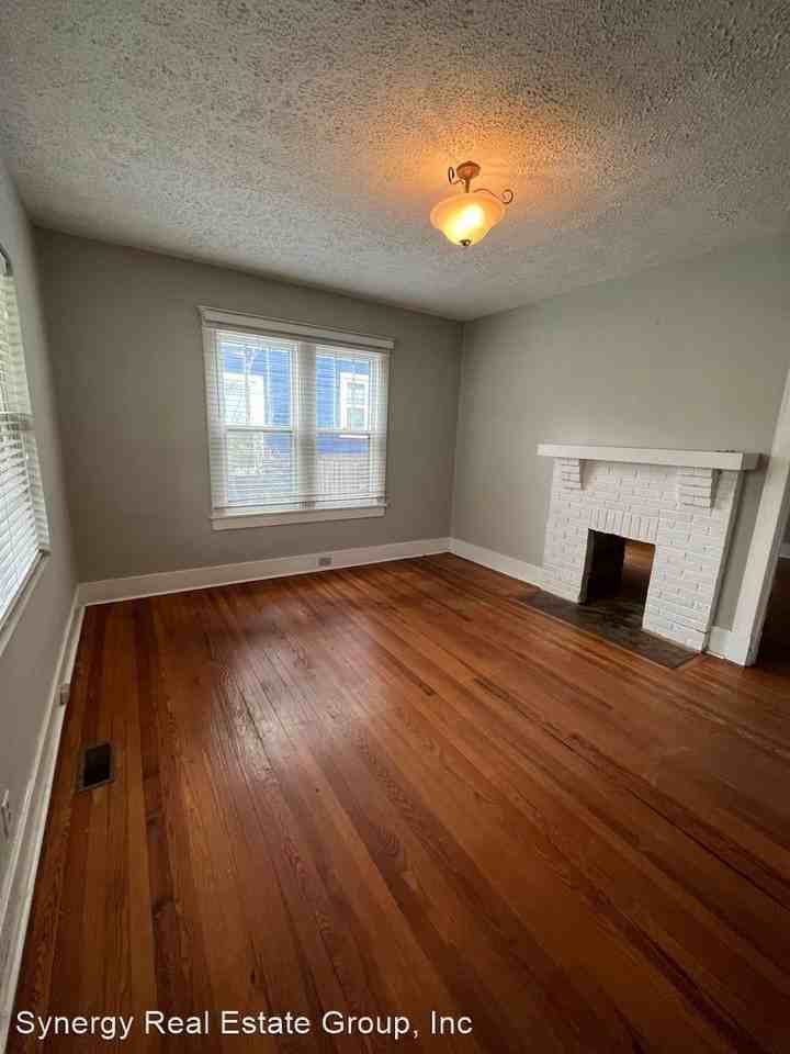 1204 Boscobel St - Photo 2 of 11