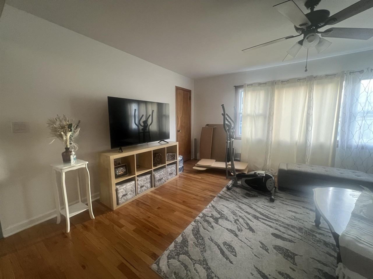 130 70th St ##2 - Photo 2 of 10
