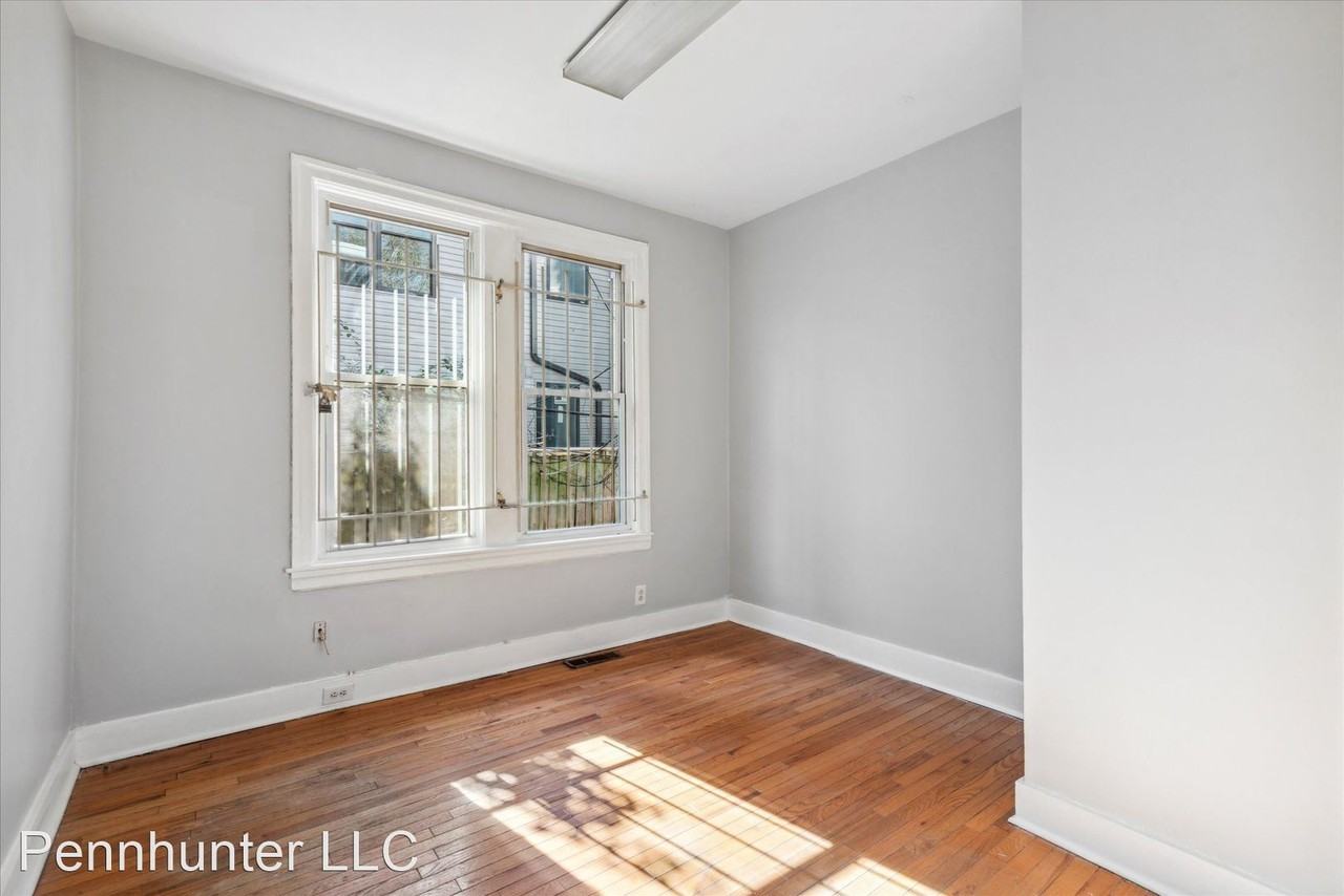 5236 Walnut Street - Photo 3 of 9