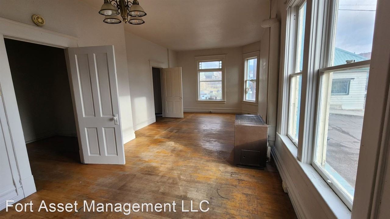 207 S Crystal Apartments in Butte, ButteSilver Bow, MT 59701 Zumper