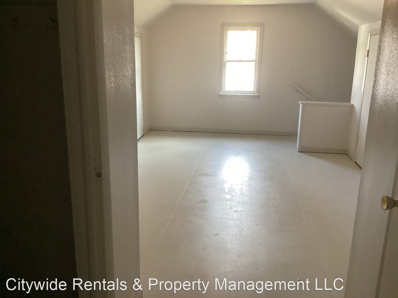 3722 N 15th St - Photo 2 of 11