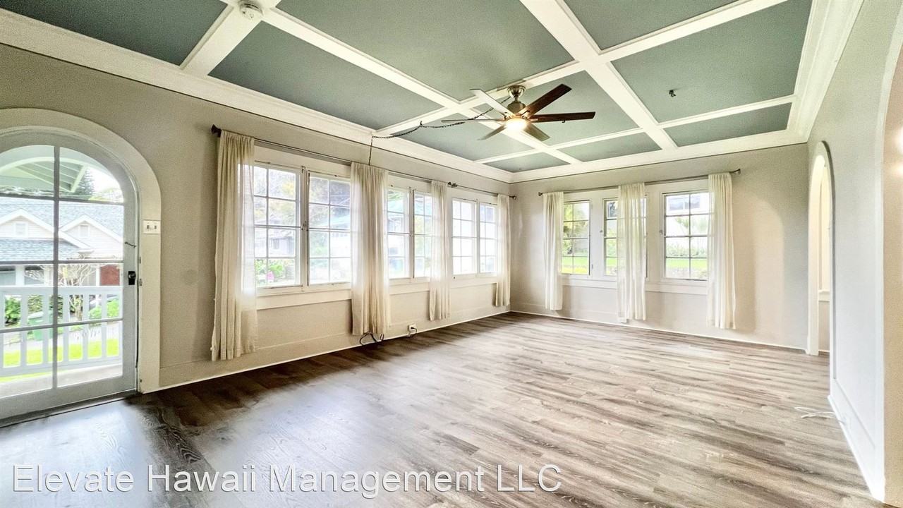2504 Rainbow Dr - Photo 3 of 26