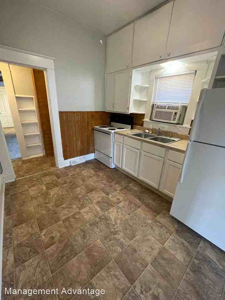 824-826 North Street - Photo 3 of 4