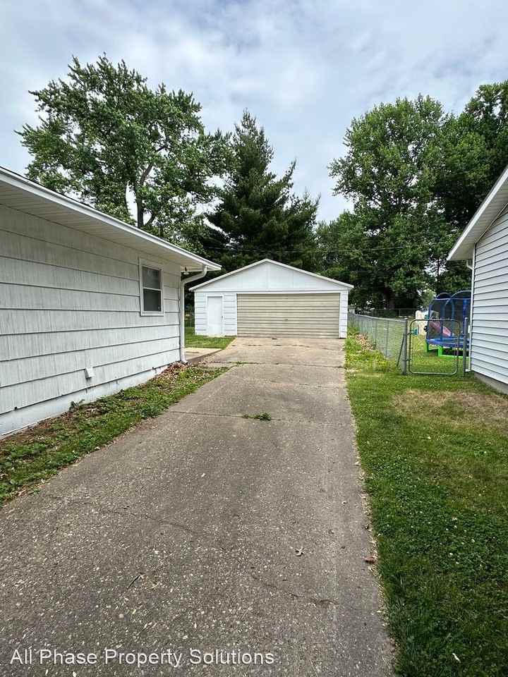 1711 S Granview Dr - Photo 2 of 11