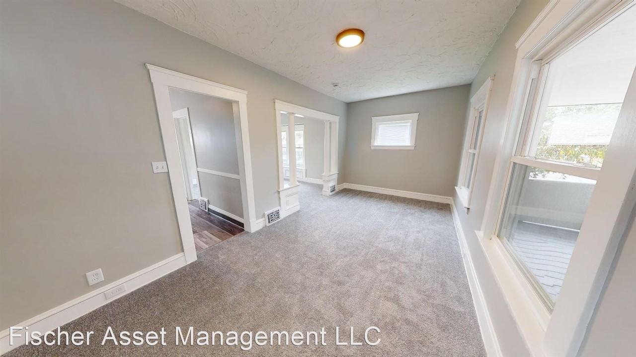 3008 Ruby Ave - Photo 2 of 50