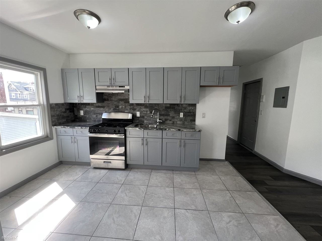 143 Valley Rd - Photo 2 of 10