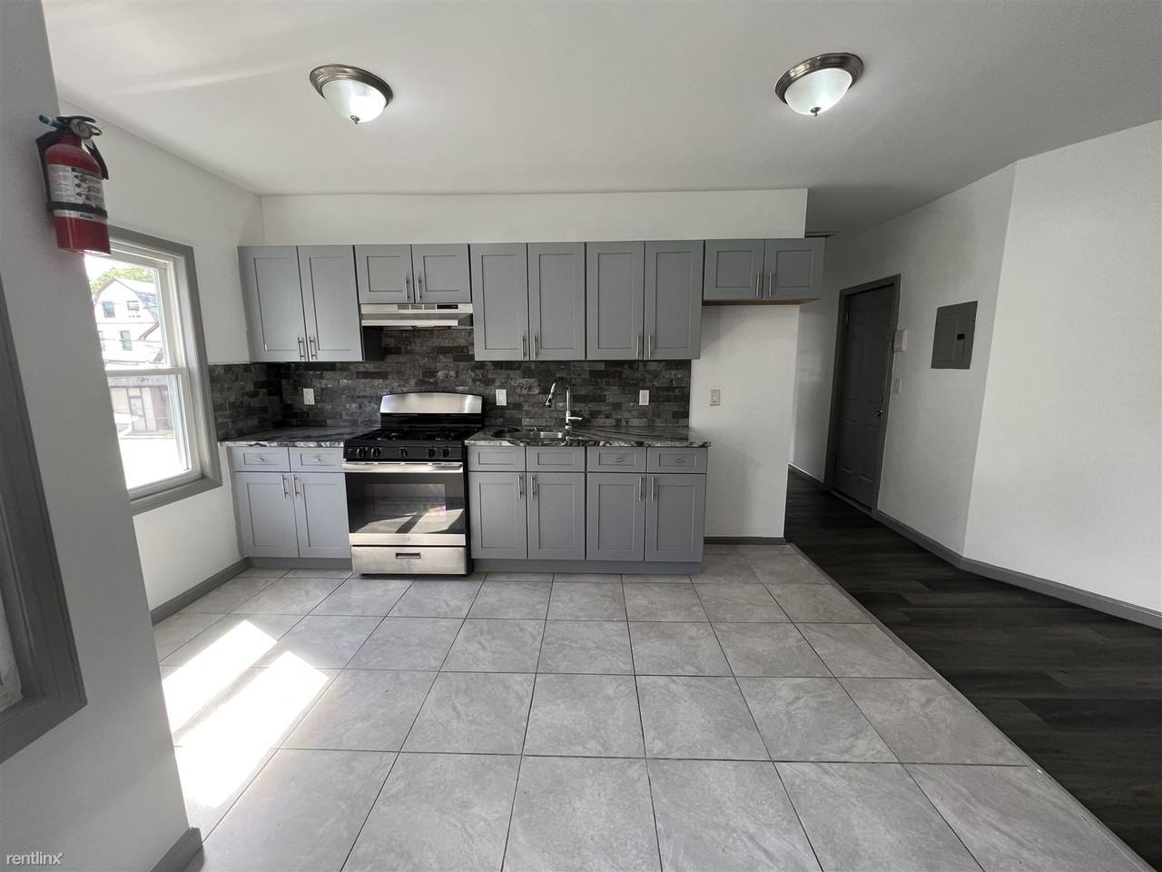 143 Valley Rd - Photo 3 of 10