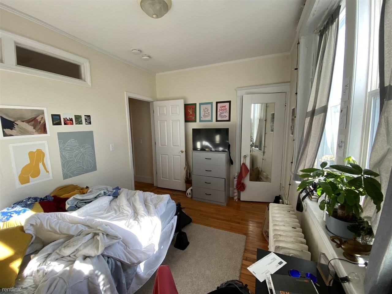 319 Saint Paul St - Photo 3 of 9