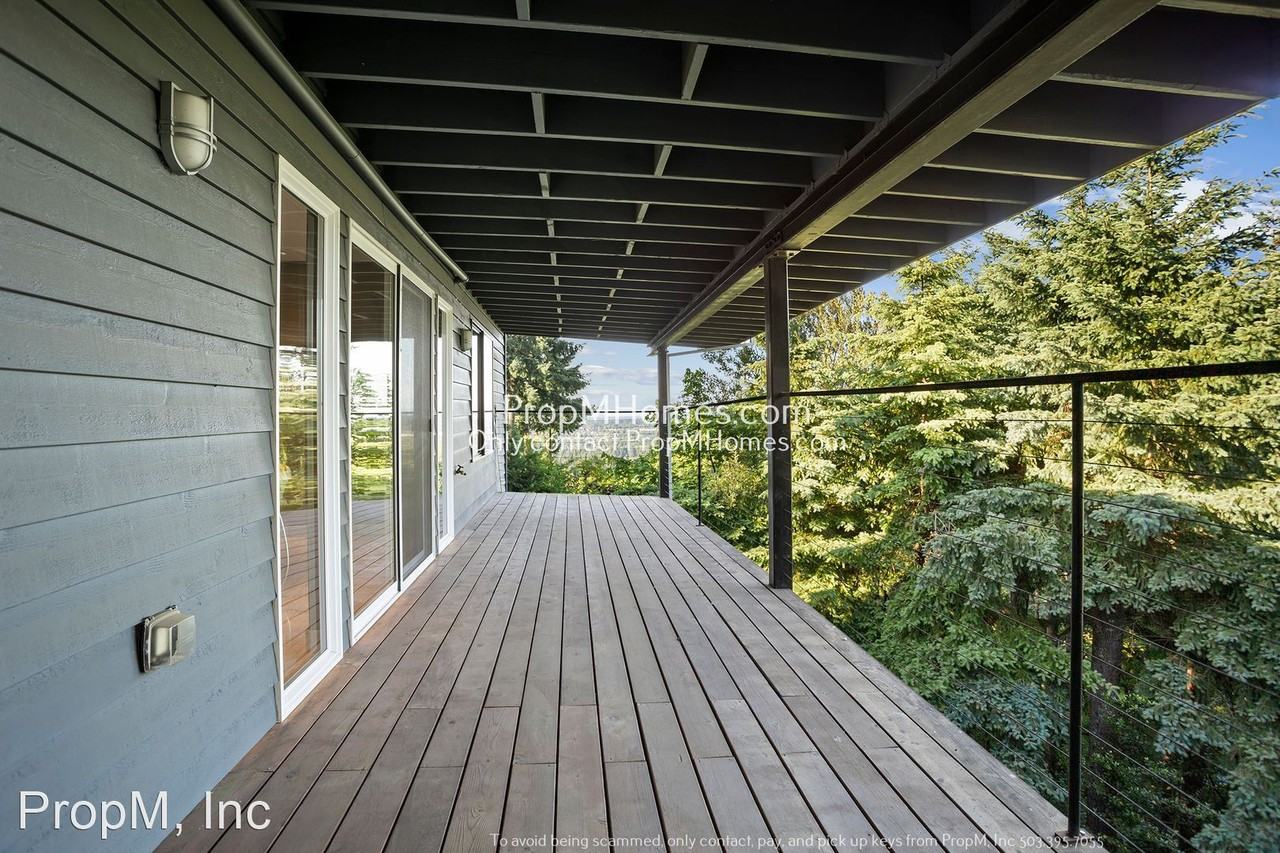 19770 Wildwood Dr - Photo 3 of 50