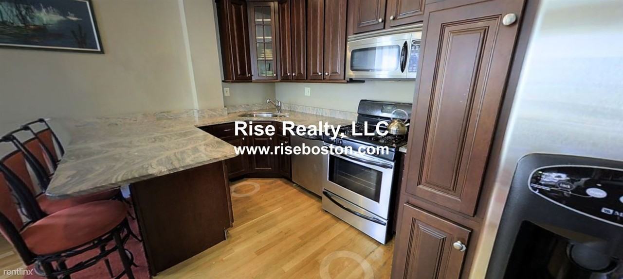 74 Georgia St - Photo 2 of 9