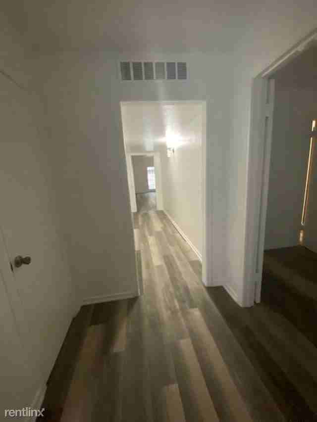 7745 Dentcrest Dr - Photo 3 of 17
