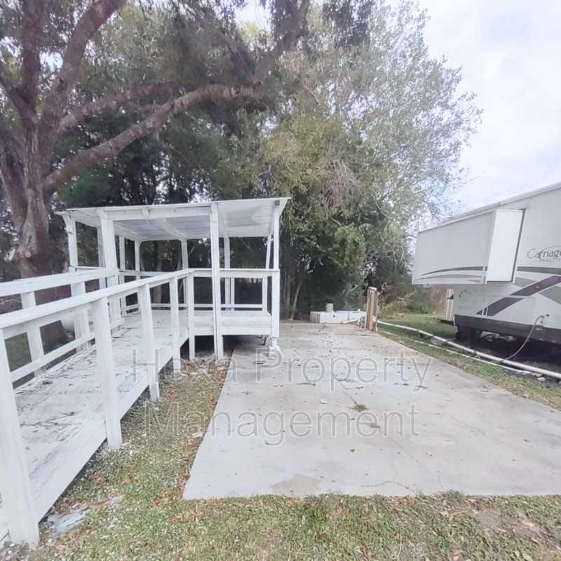 2511 Farm To Marketrd N - Photo 5 of 10