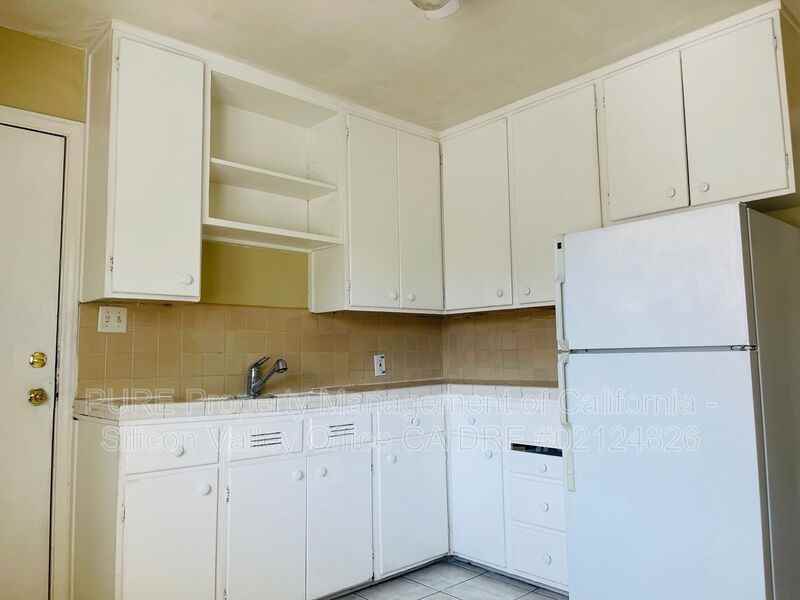 716 N 1st St #6 - Photo 4 of 10