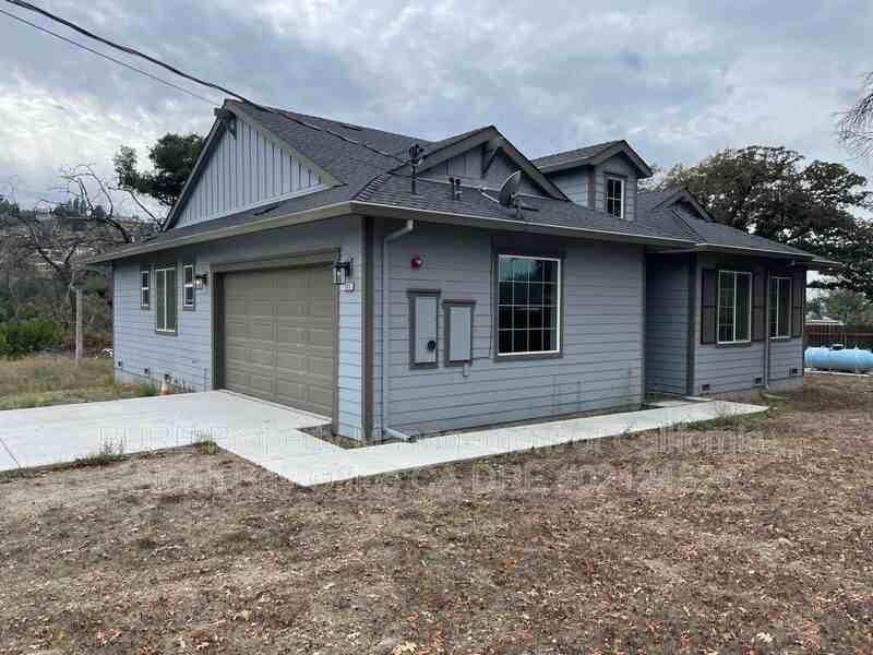 1165 Mark West Springs Rd - Photo 2 of 22