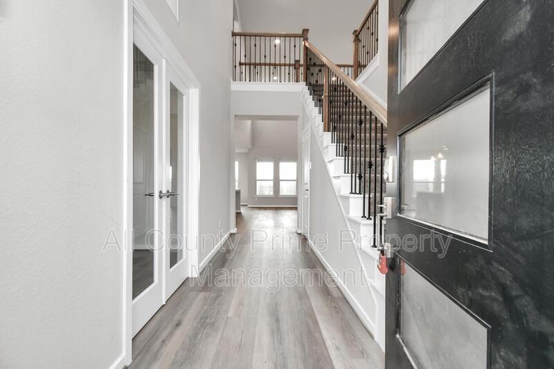 1218 Raburn Run Ln - Photo 3 of 37