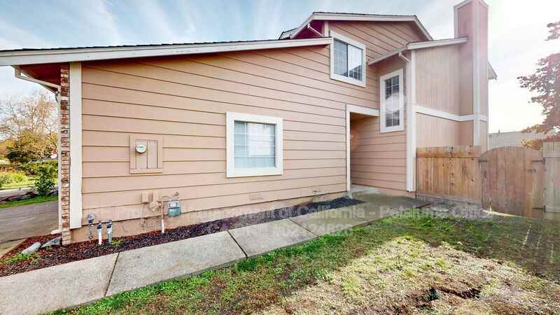 1790 Northstar Dr - Photo 2 of 18