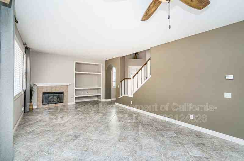 890 Yosemite Dr - Photo 3 of 35