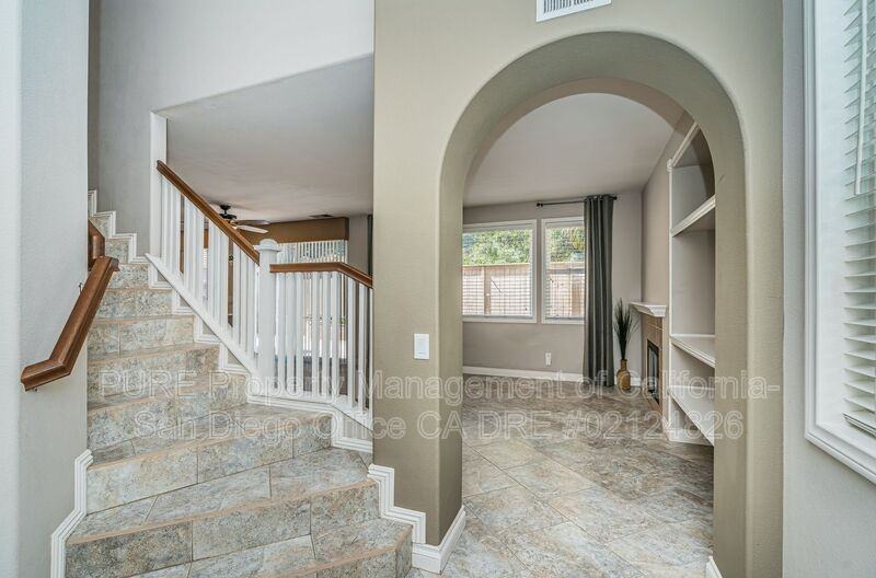 890 Yosemite Dr - Photo 5 of 35