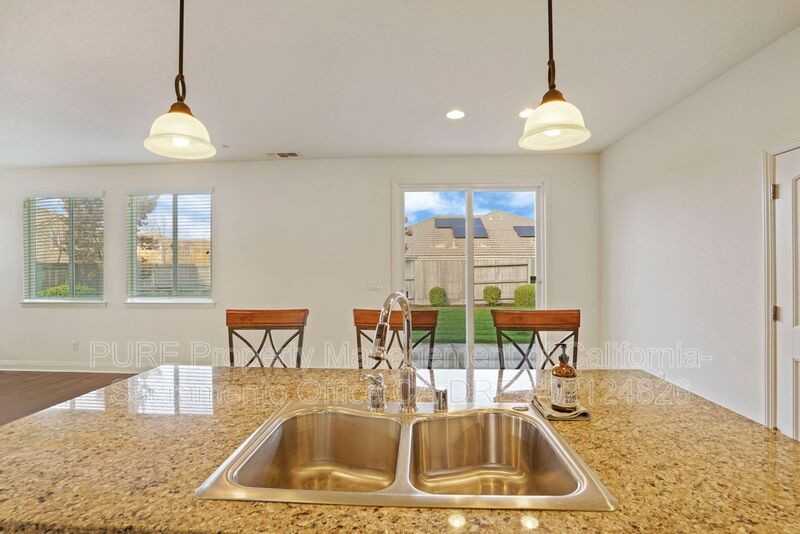 1501 Radford Loop - Photo 2 of 50