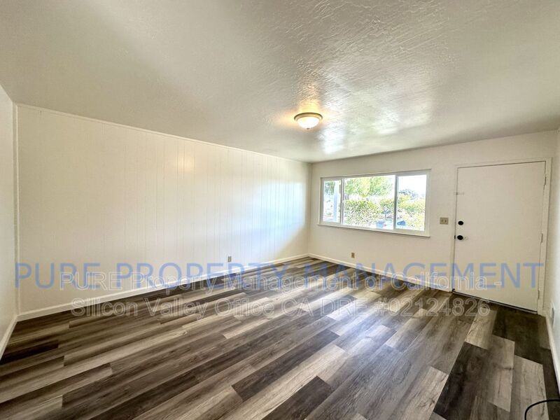555 Bridge St - Photo 2 of 11