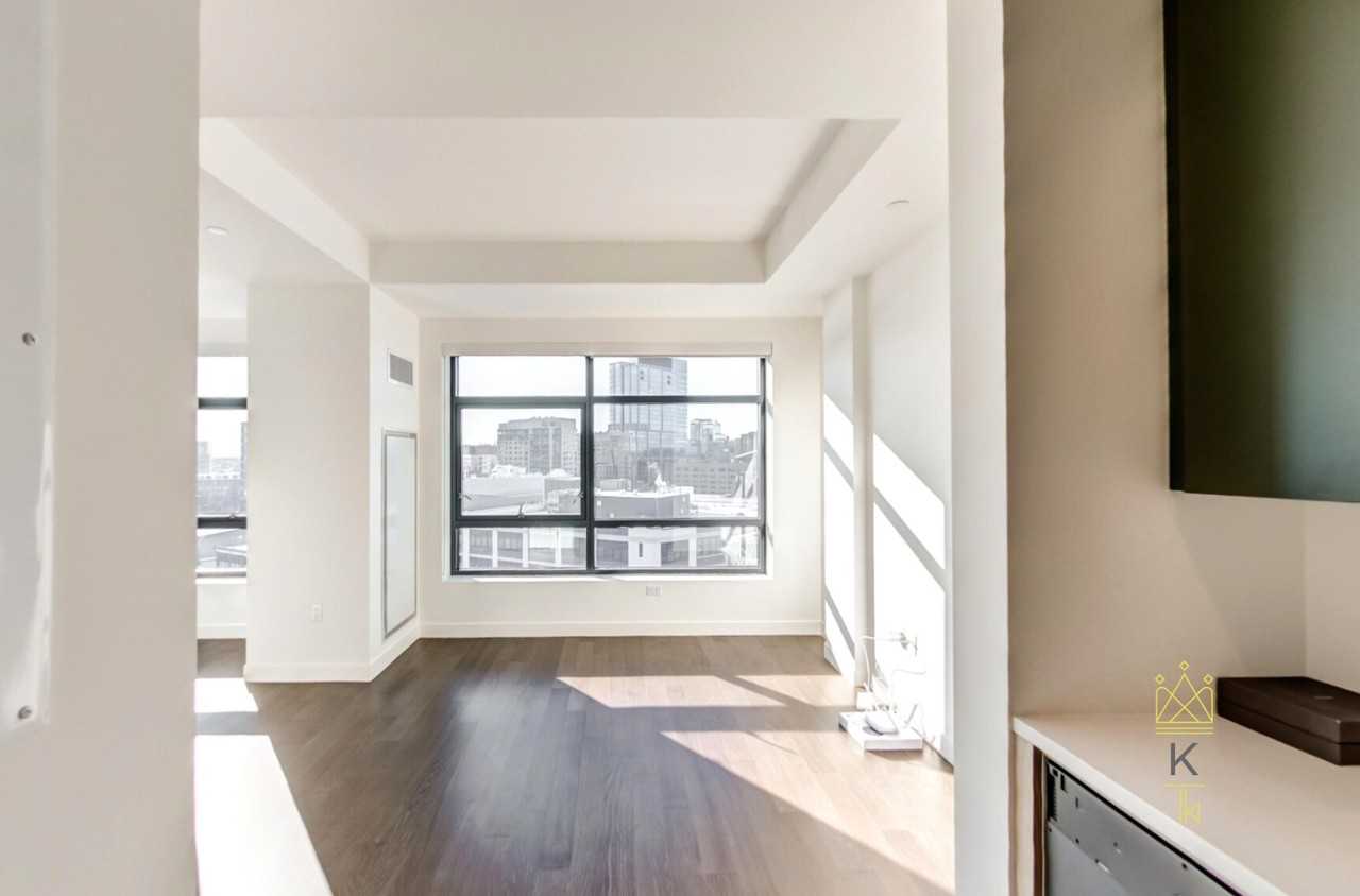 771 Beacon St - Photo 3 of 46