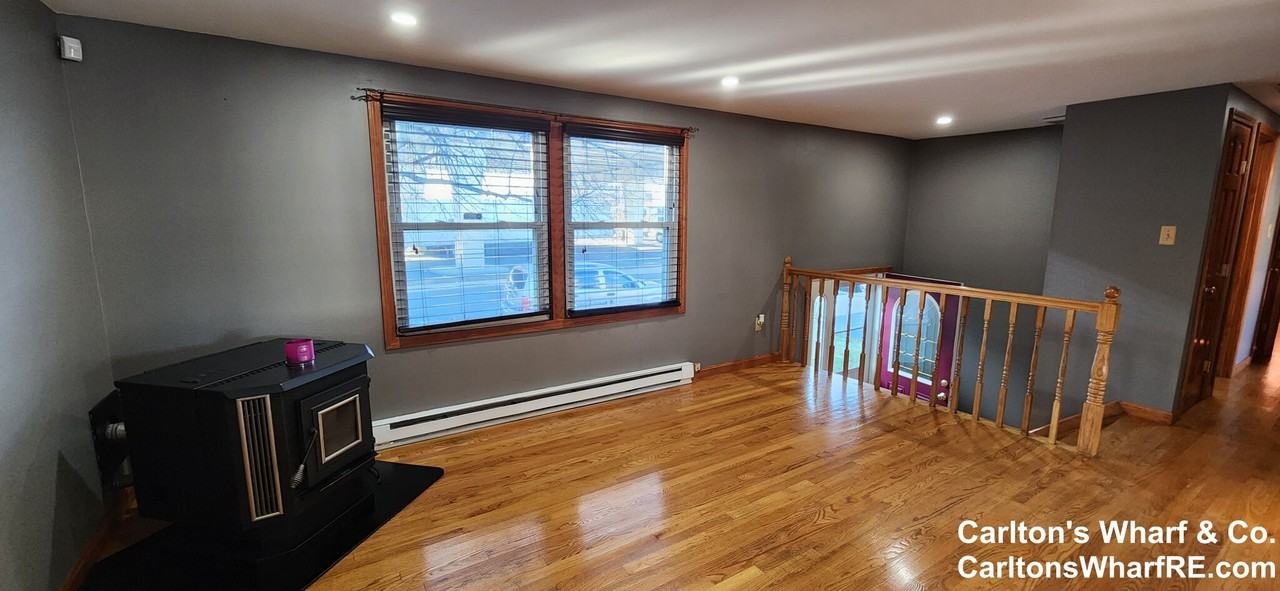 85 6th St #2 - Photo 3 of 22