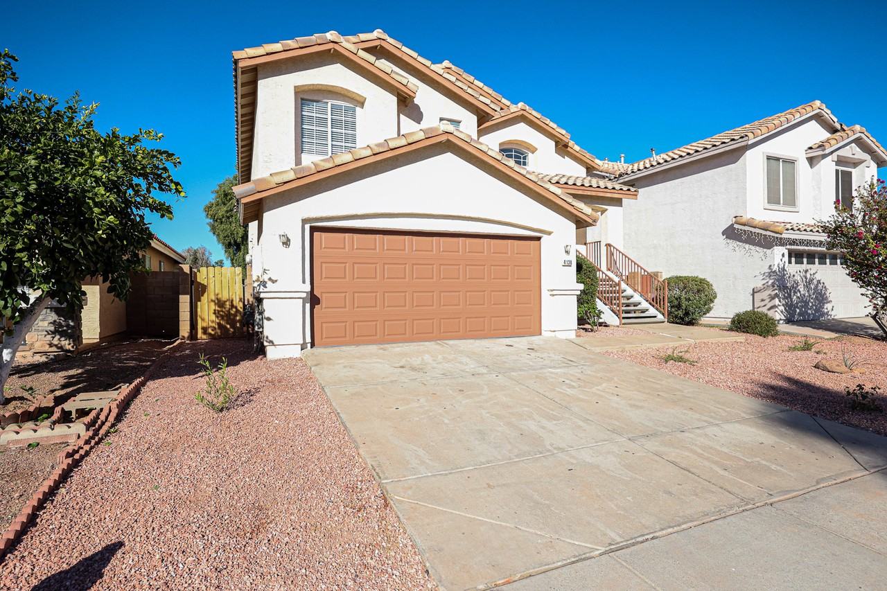 4138 W Charter Oak Rd - Photo 2 of 28