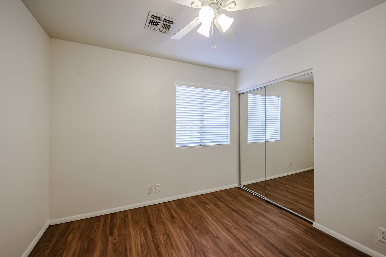 4138 W Charter Oak Rd - Photo 7 of 28