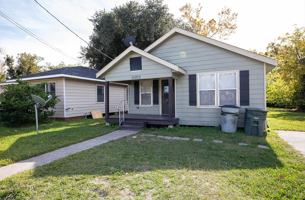 featured image of 1002 17th St