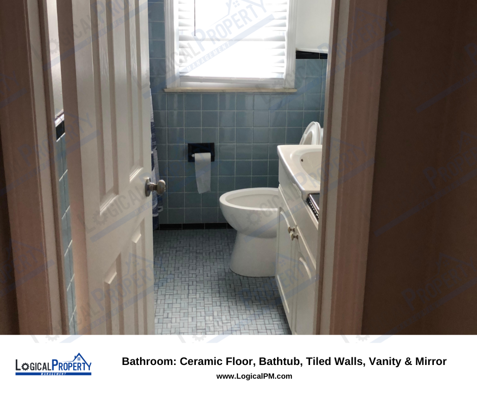 19340 Woodcrest St - Photo 3 of 11