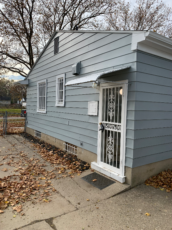 3641 Providence St - Photo 2 of 25