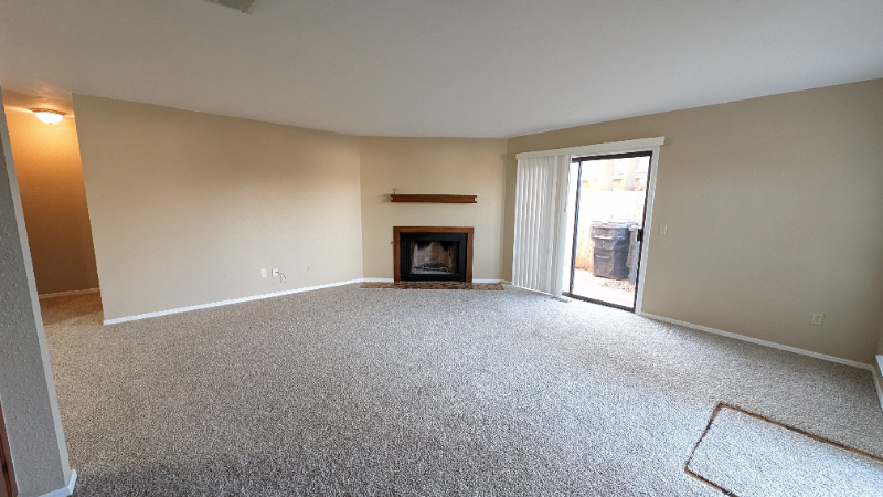 7126 Nw 115th St - Photo 3 of 21