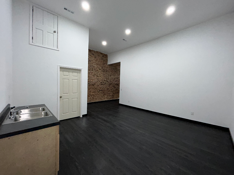 105 S Third St #105 - Photo 2 of 4