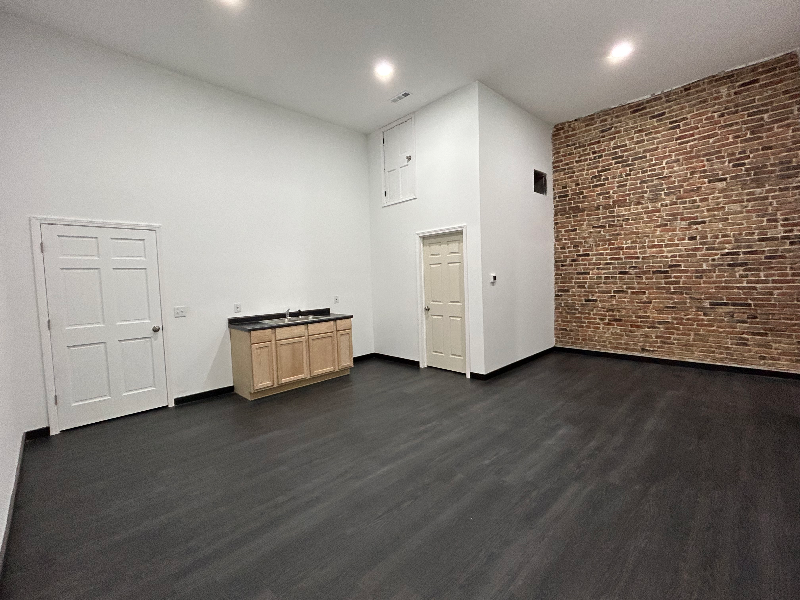 105 S Third St #105 - Photo 3 of 4