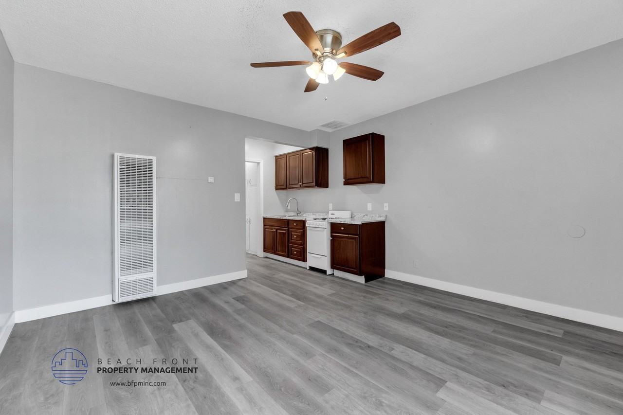 Gale Apartments - Photo 3 of 39