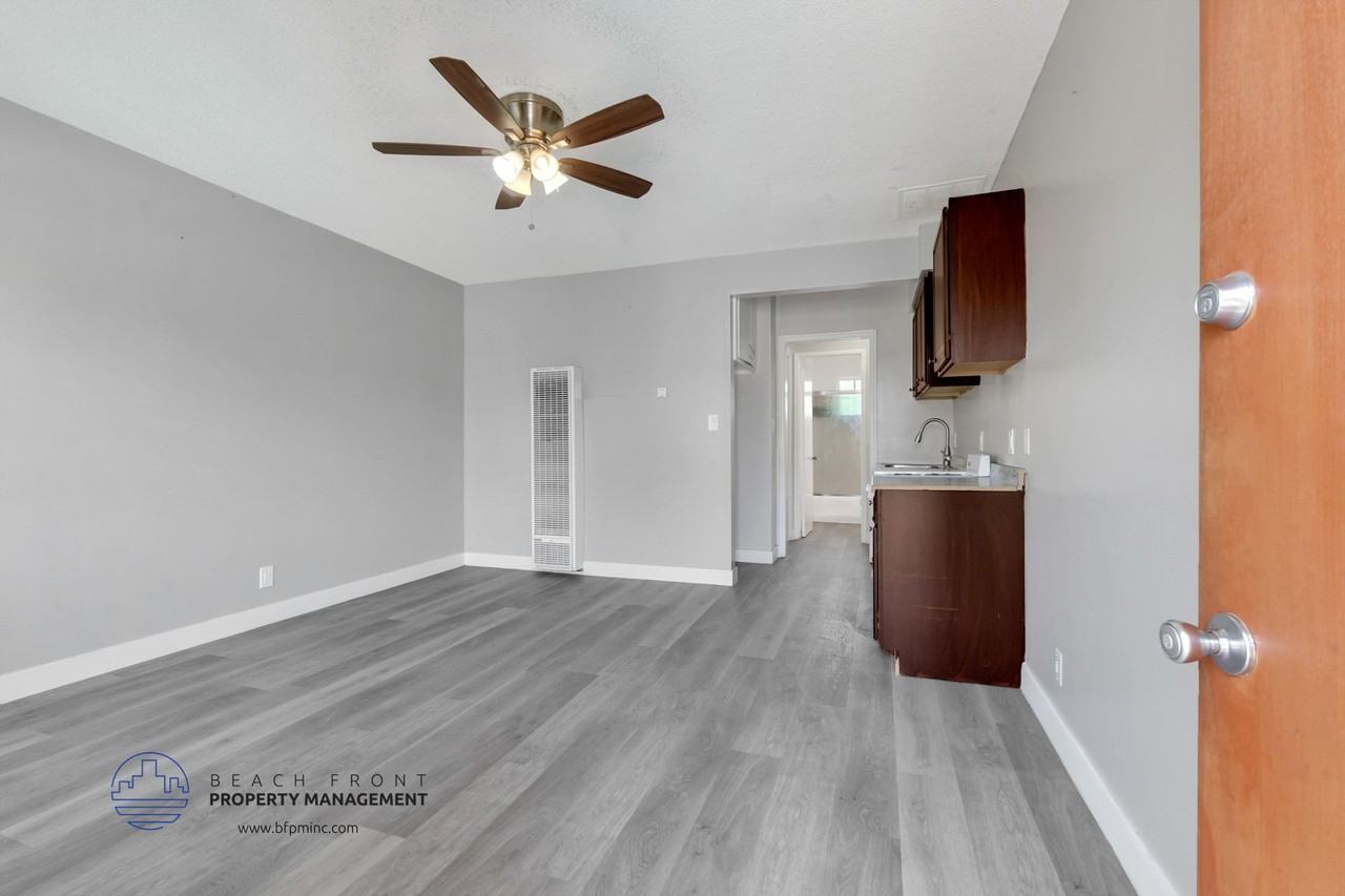 Gale Apartments - Photo 4 of 39