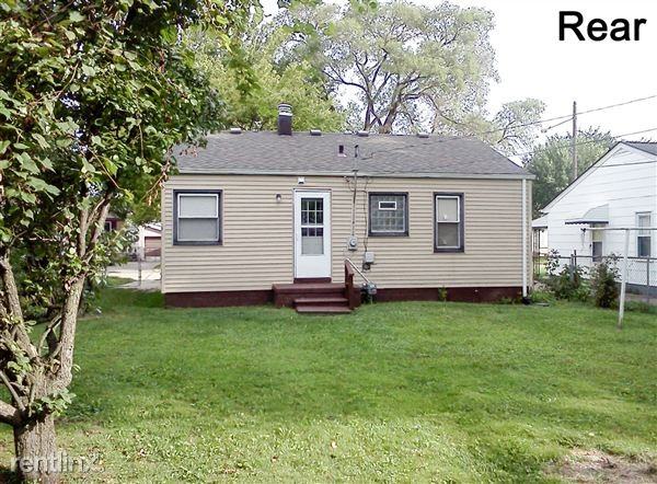 11268 Packard Ave - Photo 2 of 12