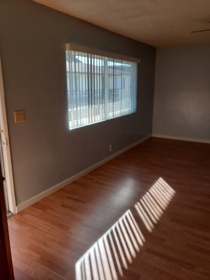 8121-8135 4th St. - Photo 5 of 25