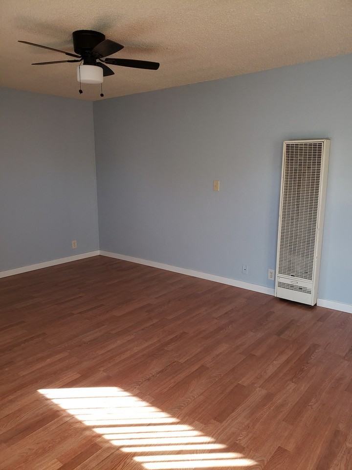 8121-8135 4th St. - Photo 6 of 25