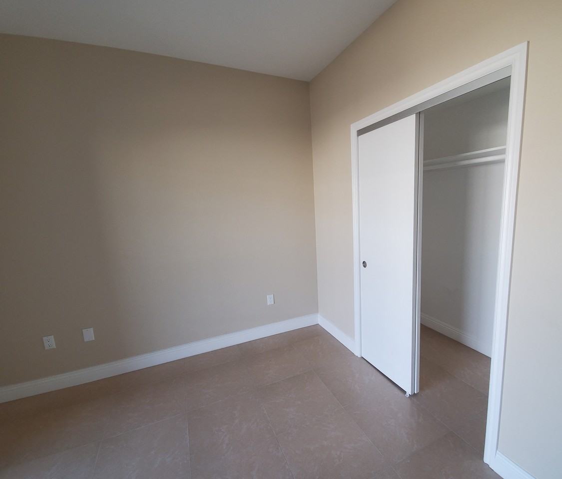 Beach Cities Villas - Photo 6 of 9