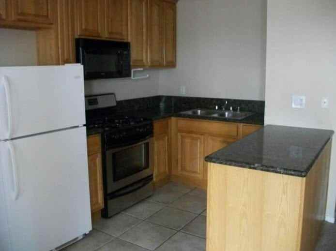 1535 Obispo Ave. - Photo 4 of 5