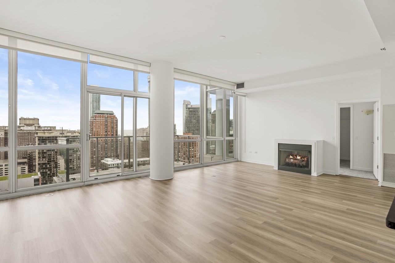 730 S Clark St #2-2-5PH - Photo 2 of 26