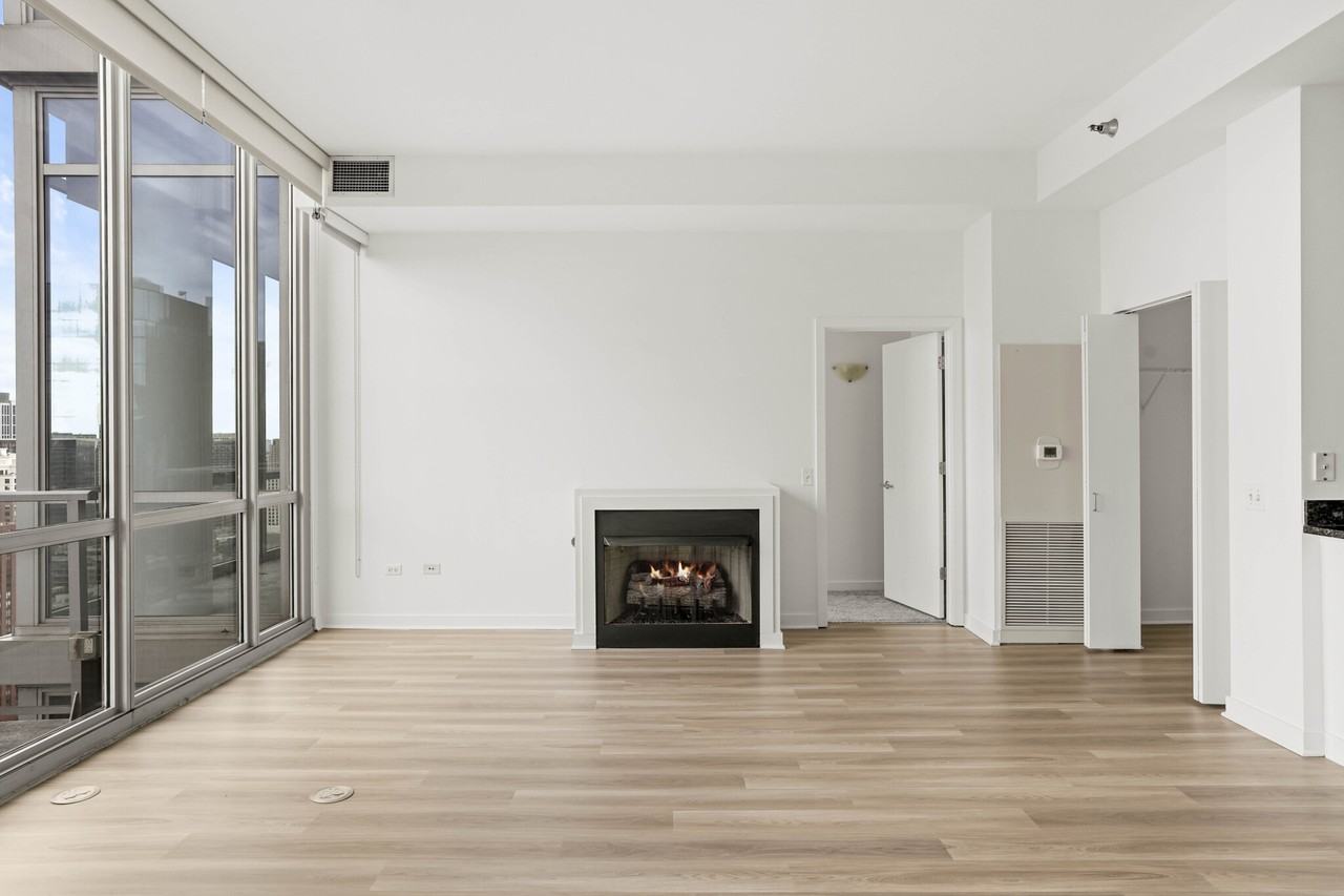 730 S Clark St #2-2-5PH - Photo 4 of 26