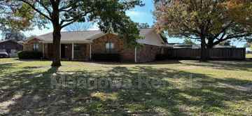 featured image of 140 Towne West Dr