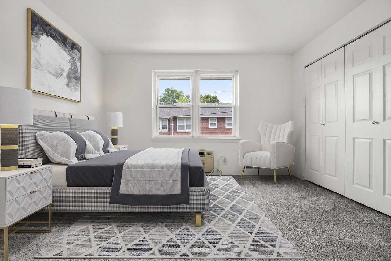 Greenwoods - Photo 6 of 28