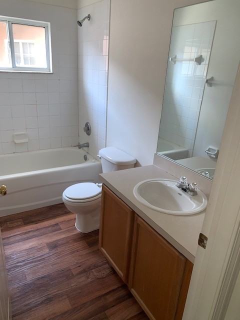 12932 Fieldmoor Ct #1 - Photo 5 of 8