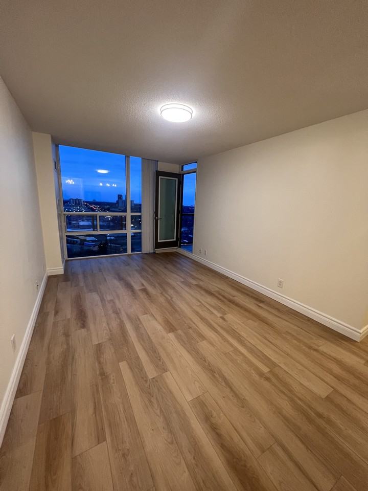 68 Grangeway Avenue #2009 - Photo 5 of 28
