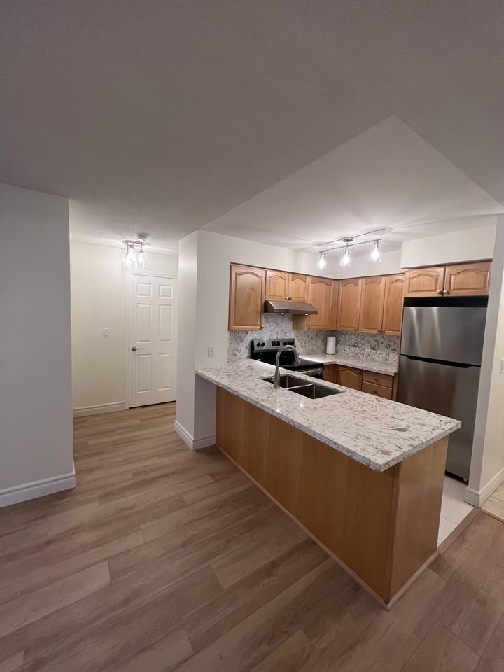 68 Grangeway Avenue #2009 - Photo 6 of 28