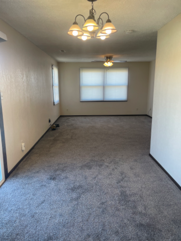 1704 S 6th Ave - Photo 2 of 2