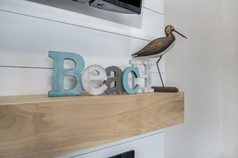 2245 Lakeshore Dr - Photo 5 of 47